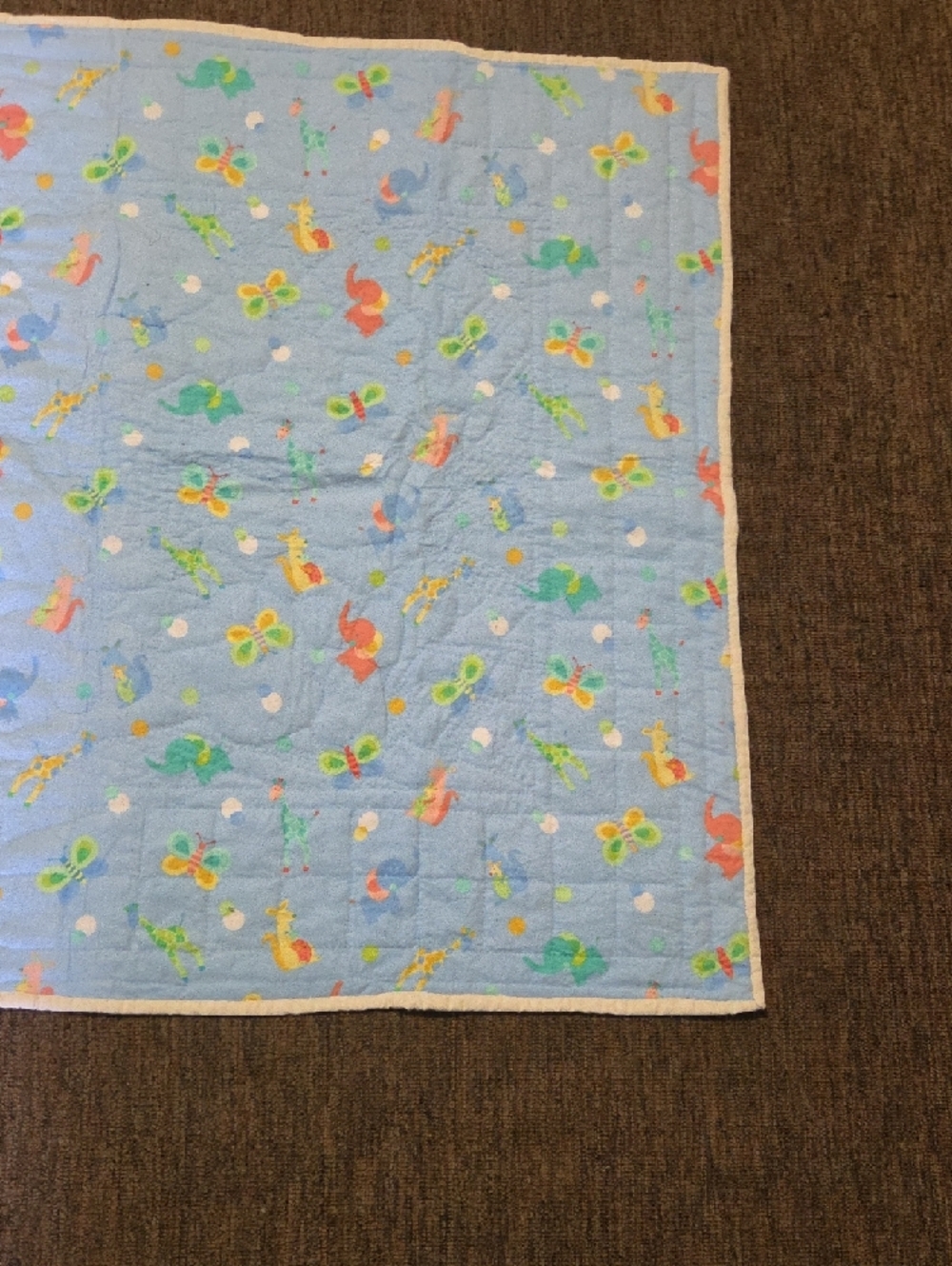 Teddy Bear Patchwork Baby Quilt - Blue & Cream 41x33 - Picture 6 of 8